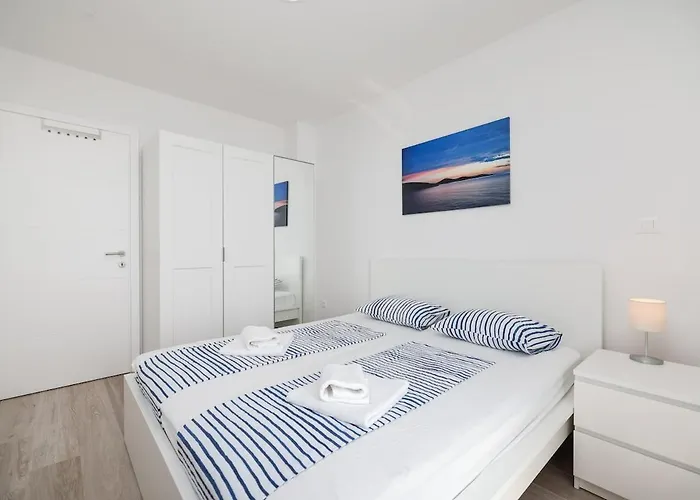 Miri R1 Privlaka (Zadar)