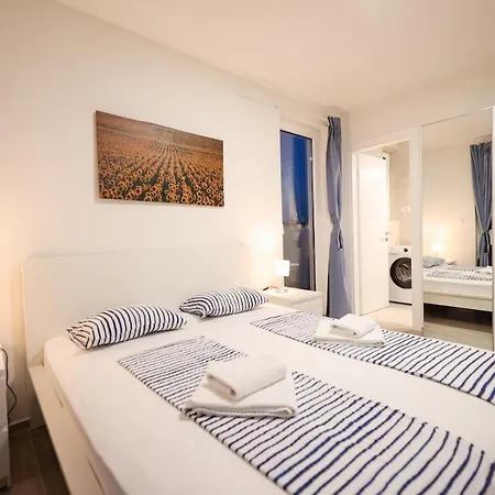 Miri R1 * Privlaka (Zadar)