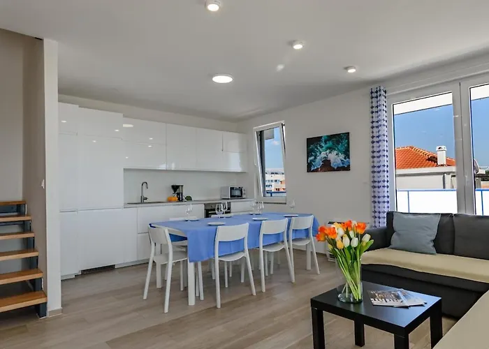 Miri R1 * פריבלאקה